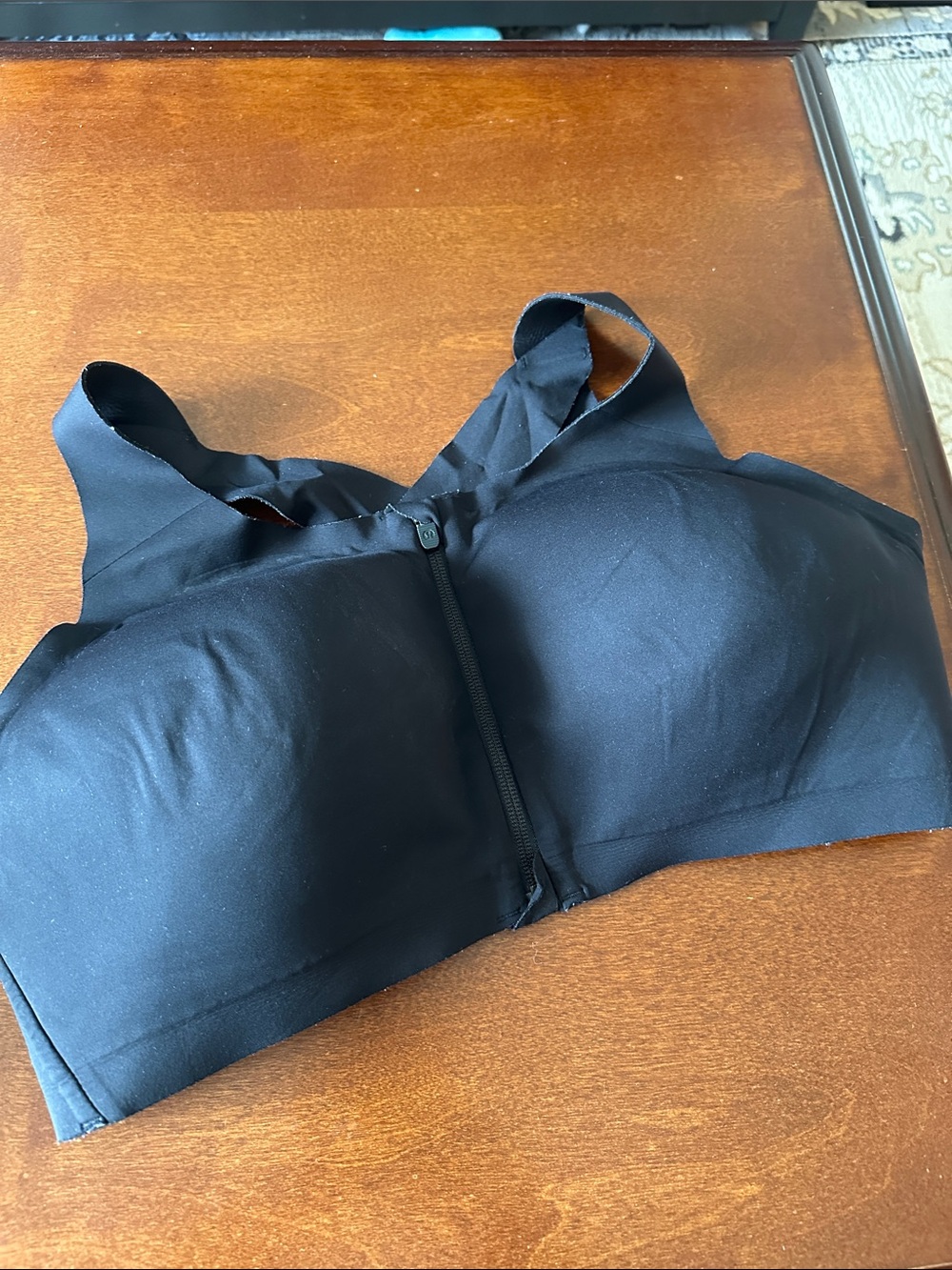 Black Front-Zip Wireless Sports Bra - Brand: lululemon